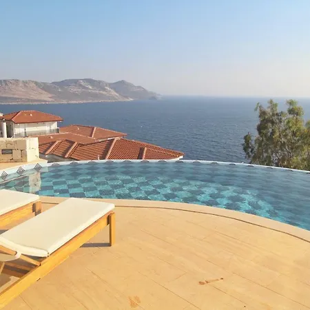 Villa Peninsula